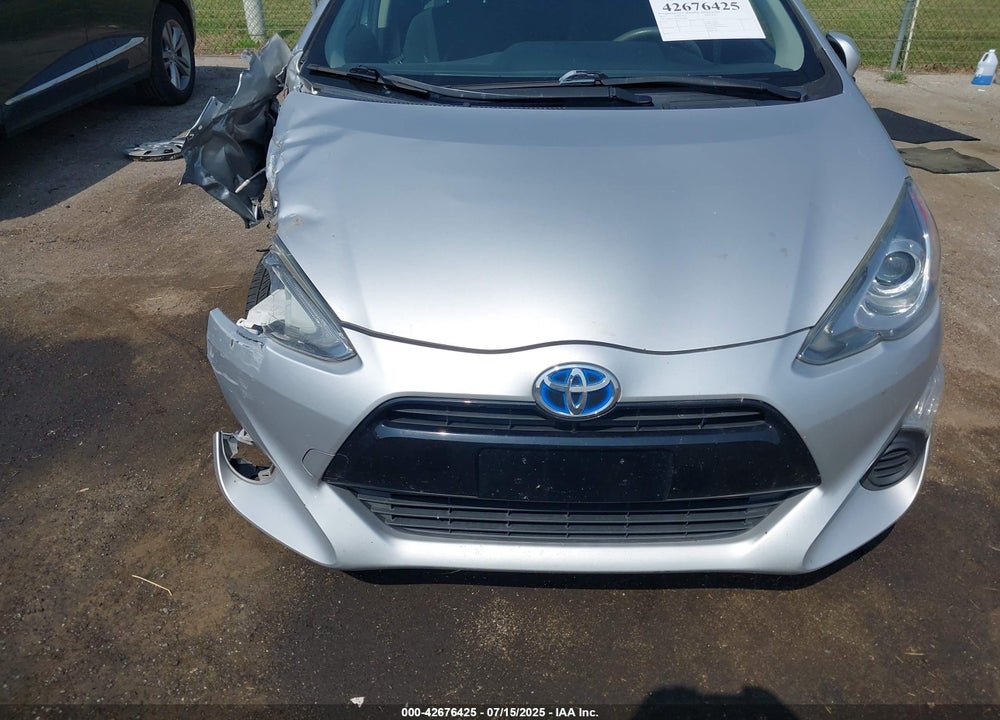 2015 TOYOTA PRIUS C VIN: JTDKDTB33F1113692
