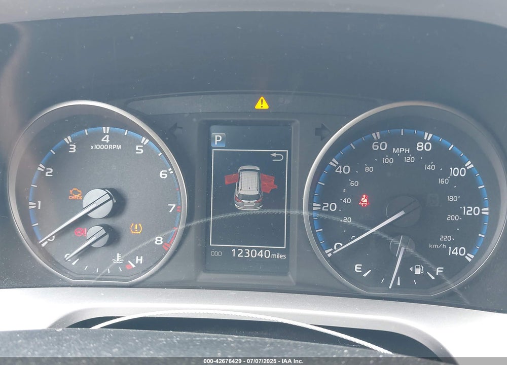 2017 TOYOTA RAV4 VIN: JTMBFREVXHJ137923