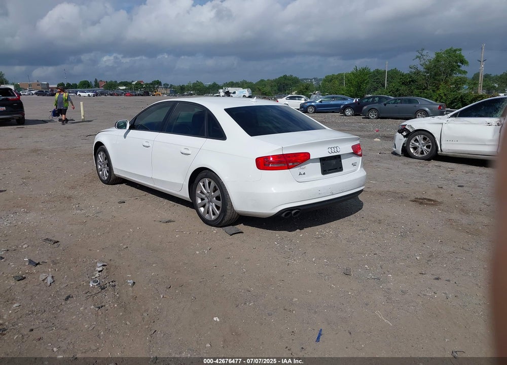 2014 AUDI A4 VIN: WAUBFAFLXEN002358