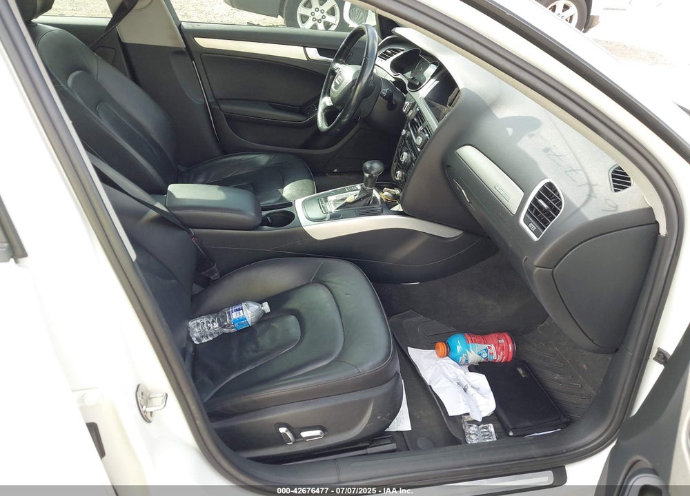 2014 AUDI A4 VIN: WAUBFAFLXEN002358