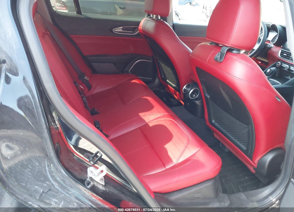 2019 ALFA ROMEO GIULIA AWD VIN: ZARFANAN8K7611859