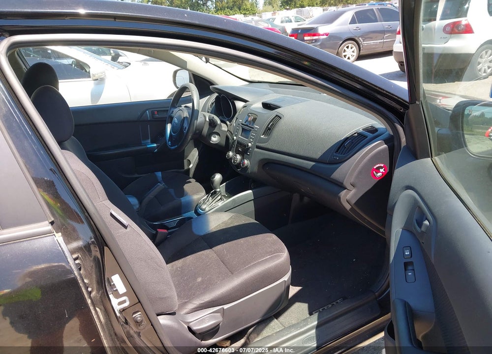 2012 KIA FORTE VIN: KNAFU5A21C5550842