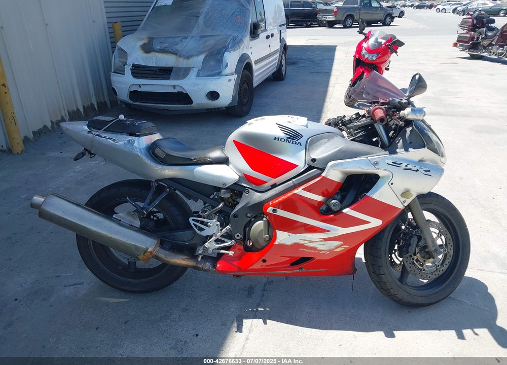 2003 HONDA CBR600 F4 VIN: JH2PC35193M400183