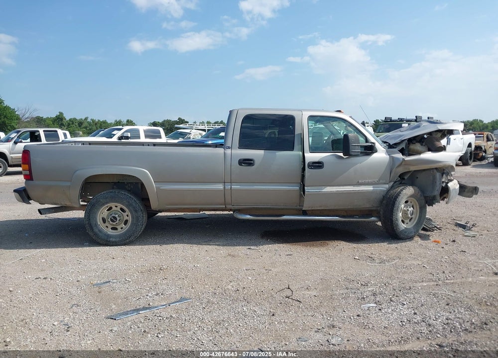 2002 GMC SIERRA 2500HD SL VIN: 1GTHC23U72F248055