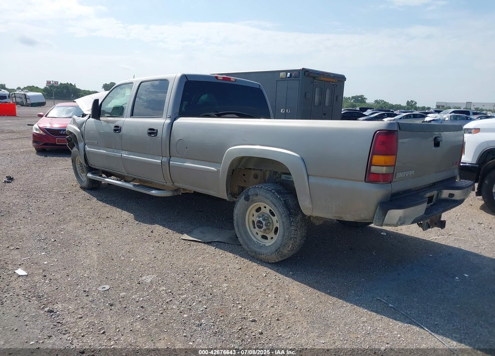 2002 GMC SIERRA 2500HD SL VIN: 1GTHC23U72F248055