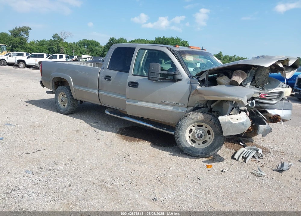 2002 GMC SIERRA 2500HD SL VIN: 1GTHC23U72F248055