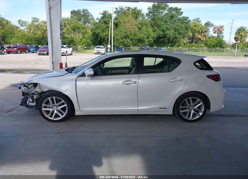 2014 LEXUS CT 200H VIN: JTHKD5BH9E2177573