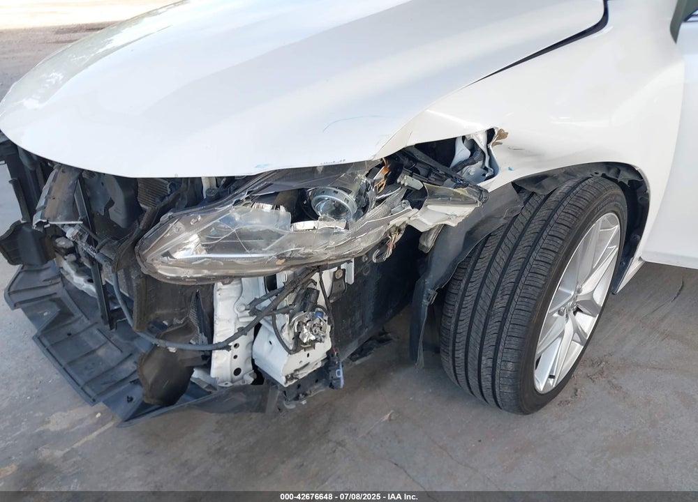 2014 LEXUS CT 200H VIN: JTHKD5BH9E2177573