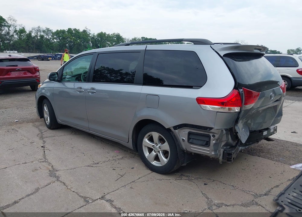 2013 TOYOTA SIENNA VIN: 5TDKK3DC7DS332092