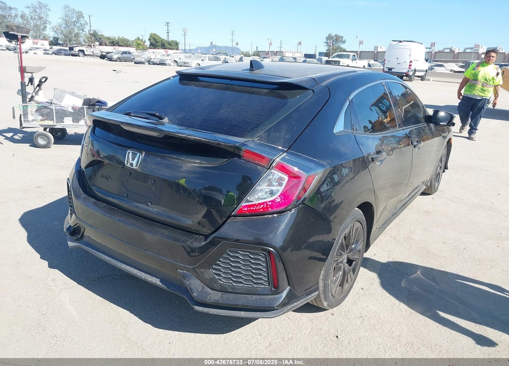 2017 HONDA CIVIC VIN: SHHFK7H59HU413818