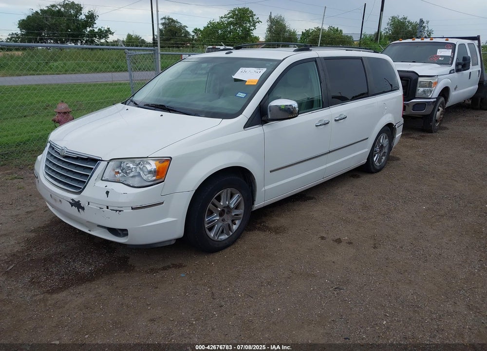 2008 CHRYSLER TOWN & COUNTRY LIMITED VIN: 2A8HR64X28R747497