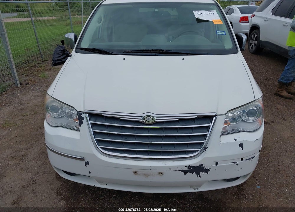 2008 CHRYSLER TOWN & COUNTRY LIMITED VIN: 2A8HR64X28R747497