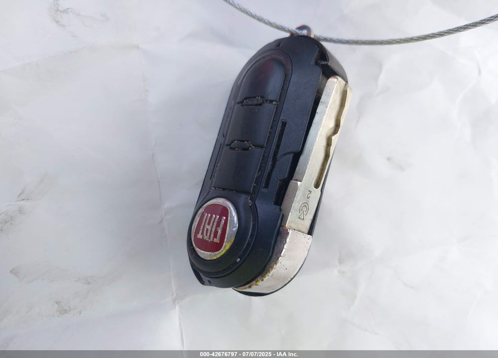 2013 FIAT 500 VIN: 3C3CFFAR8DT646458
