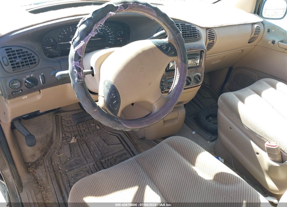 1997 CHRYSLER TOWN & COUNTRY LX VIN: 1C4GT54L3VB427790