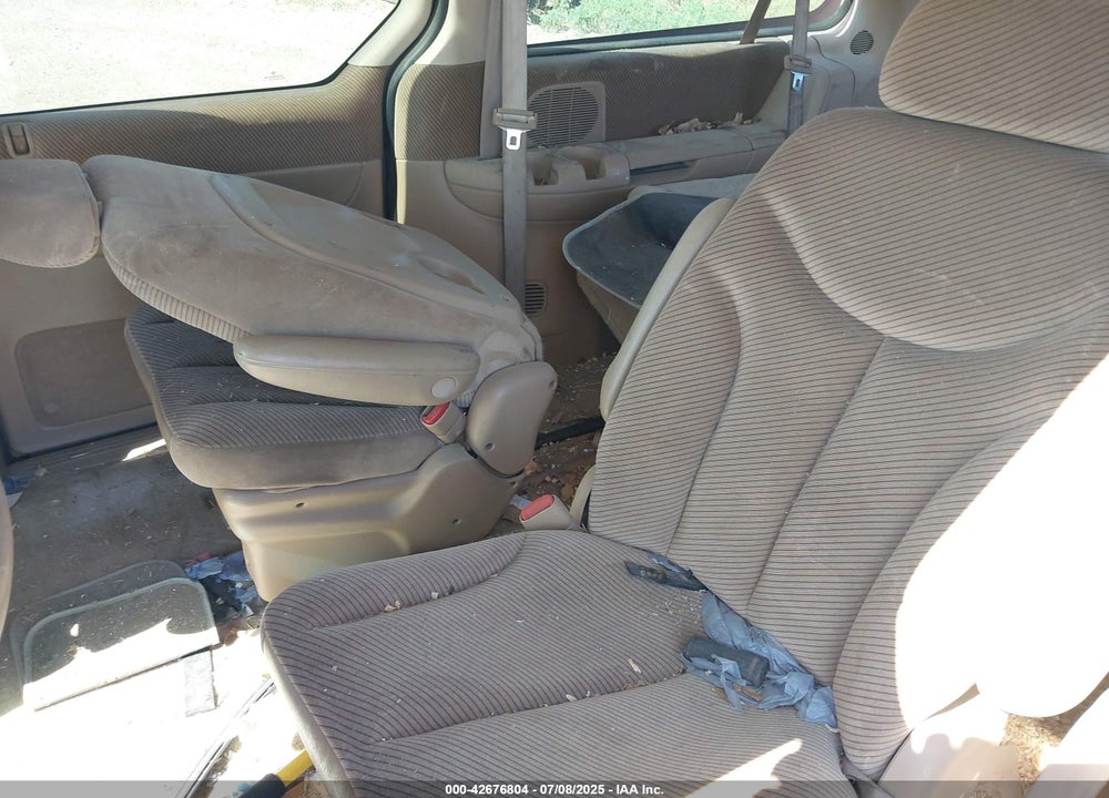 1997 CHRYSLER TOWN & COUNTRY LX VIN: 1C4GT54L3VB427790
