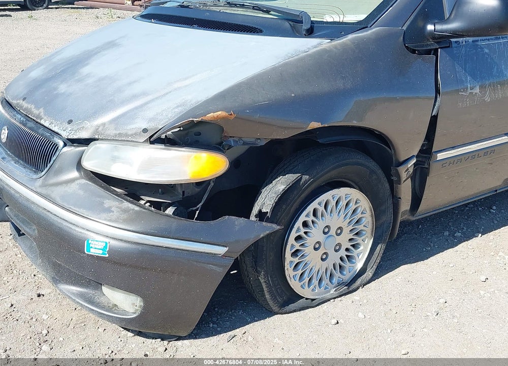 1997 CHRYSLER TOWN & COUNTRY LX VIN: 1C4GT54L3VB427790
