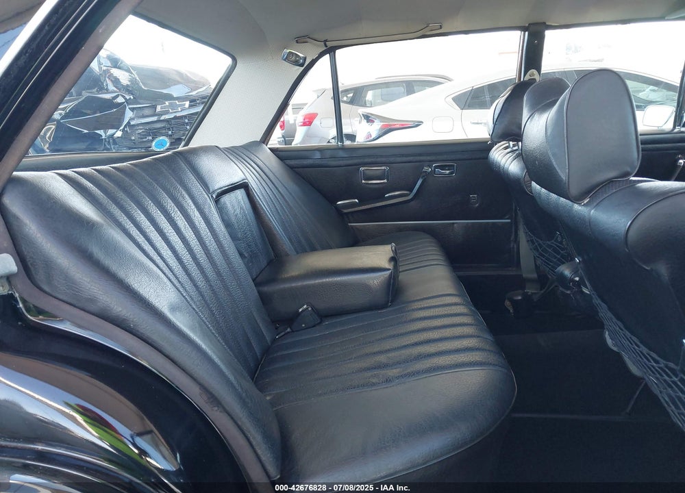 1973 MERCEDES-BENZ 280SEL VIN: 10806812016223