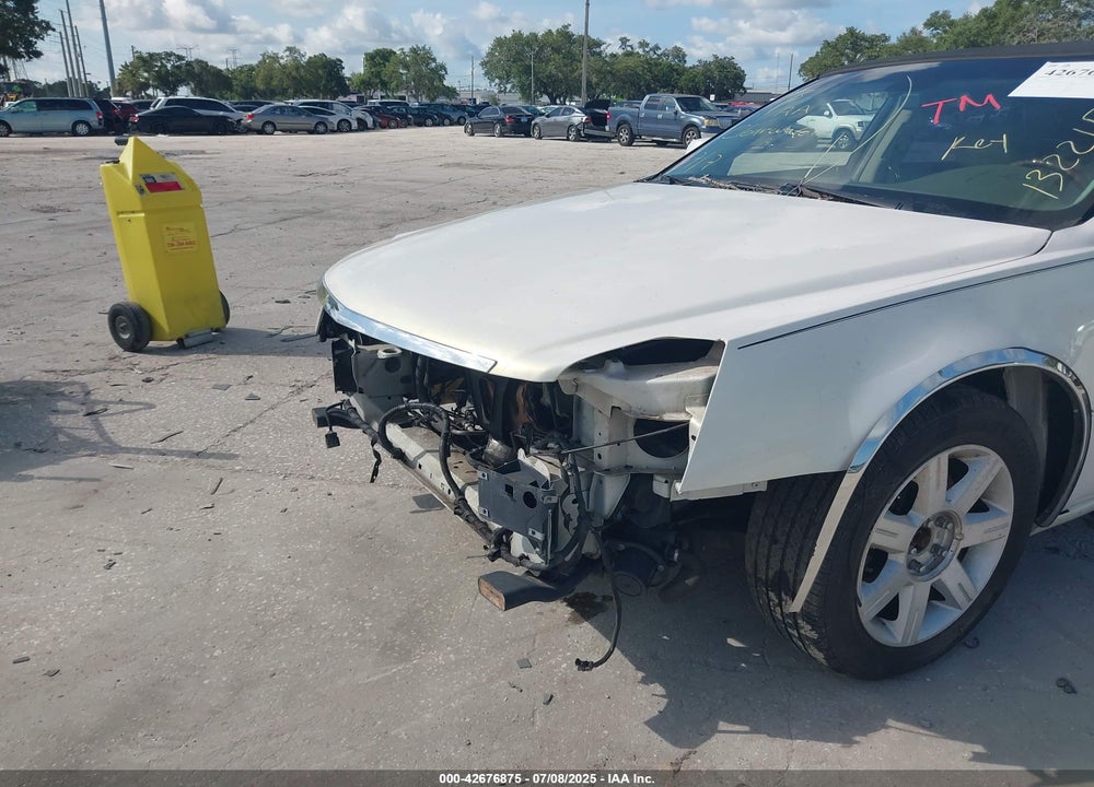 2006 CADILLAC DTS VIN: 1G6KD57966U132215