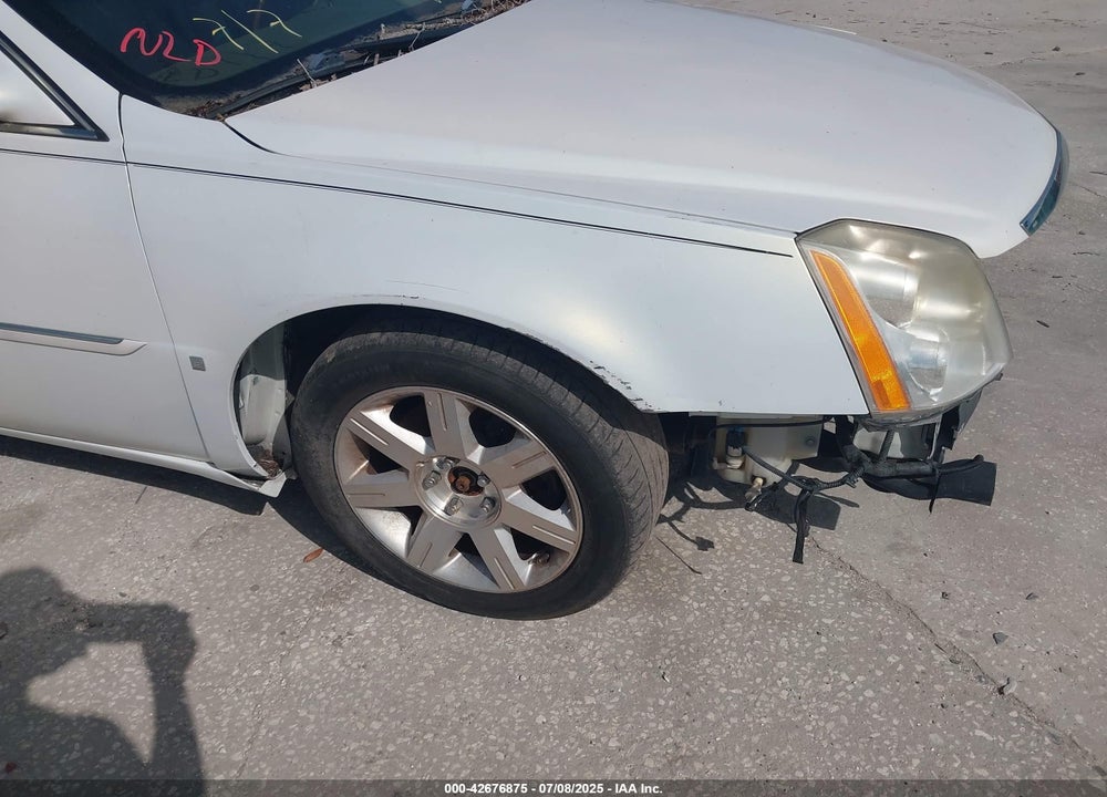 2006 CADILLAC DTS VIN: 1G6KD57966U132215