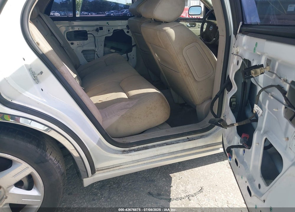 2006 CADILLAC DTS VIN: 1G6KD57966U132215