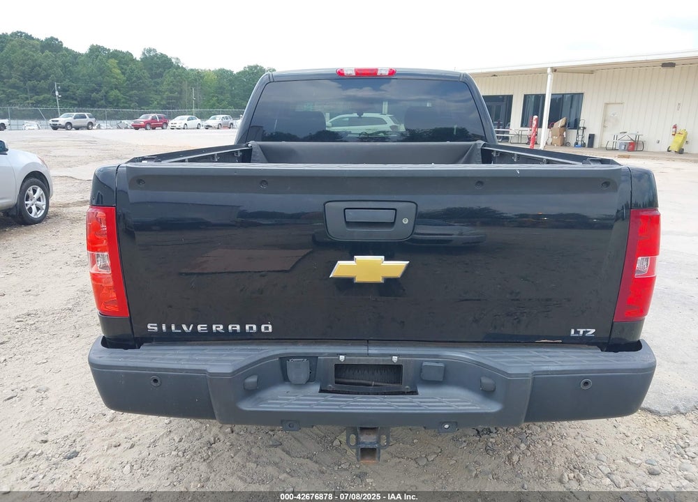2013 CHEVROLET SILVERADO 1500 VIN: 1GCRKTE71DZ208351