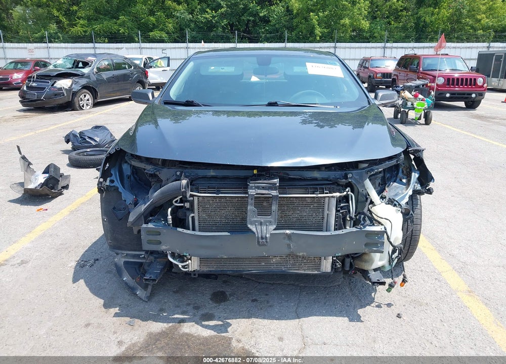 2019 CHEVROLET MALIBU VIN: 1G1ZB5ST2KF220643