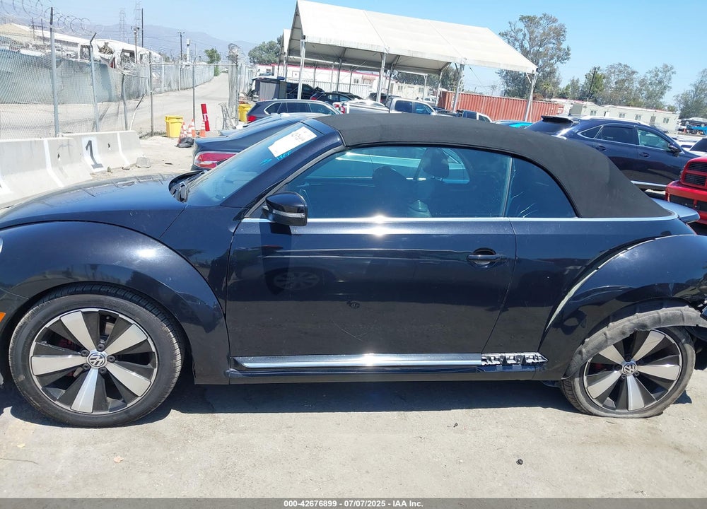 2013 VOLKSWAGEN BEETLE VIN: 3VW7A7AT4DM811815