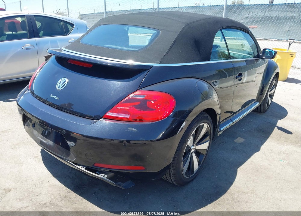 2013 VOLKSWAGEN BEETLE VIN: 3VW7A7AT4DM811815