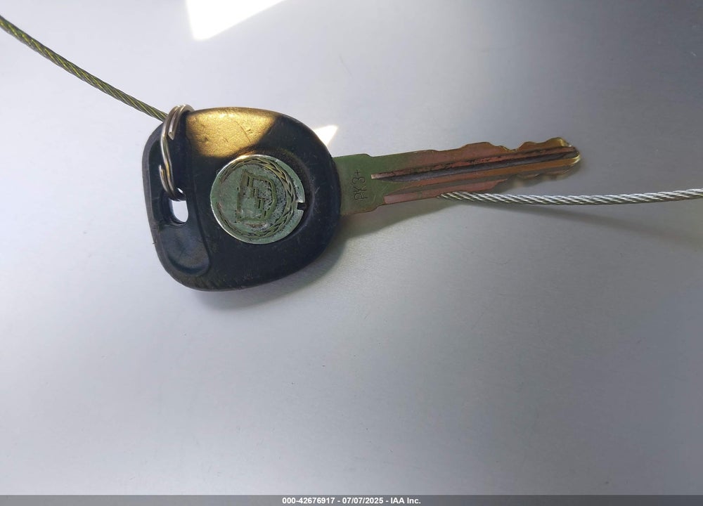 2006 CADILLAC SRX V6 VIN: 1GYEE637160170437
