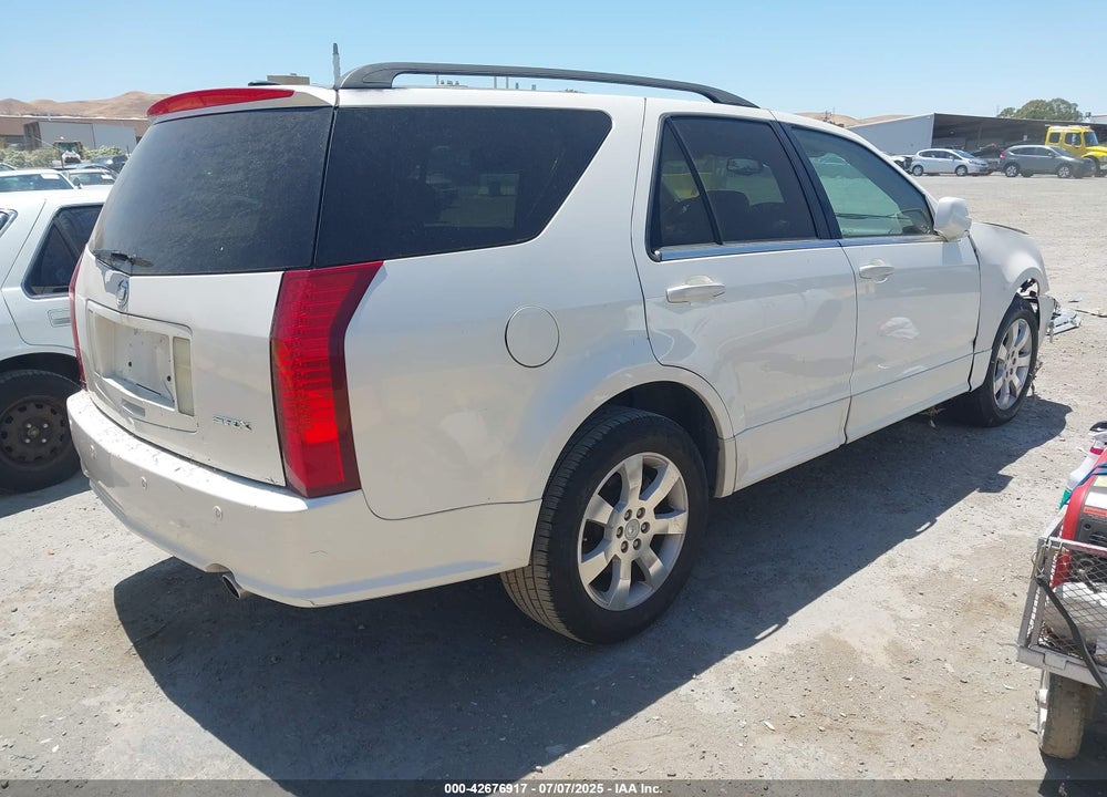 2006 CADILLAC SRX V6 VIN: 1GYEE637160170437