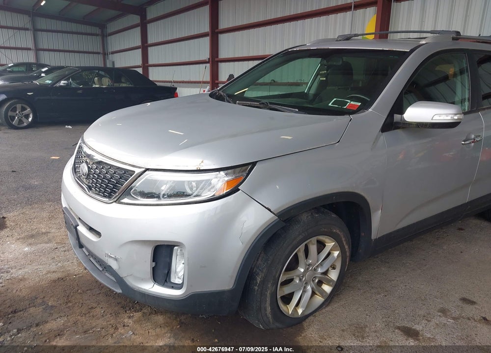 2014 KIA SORENTO VIN: 5XYKT4A62EG469795