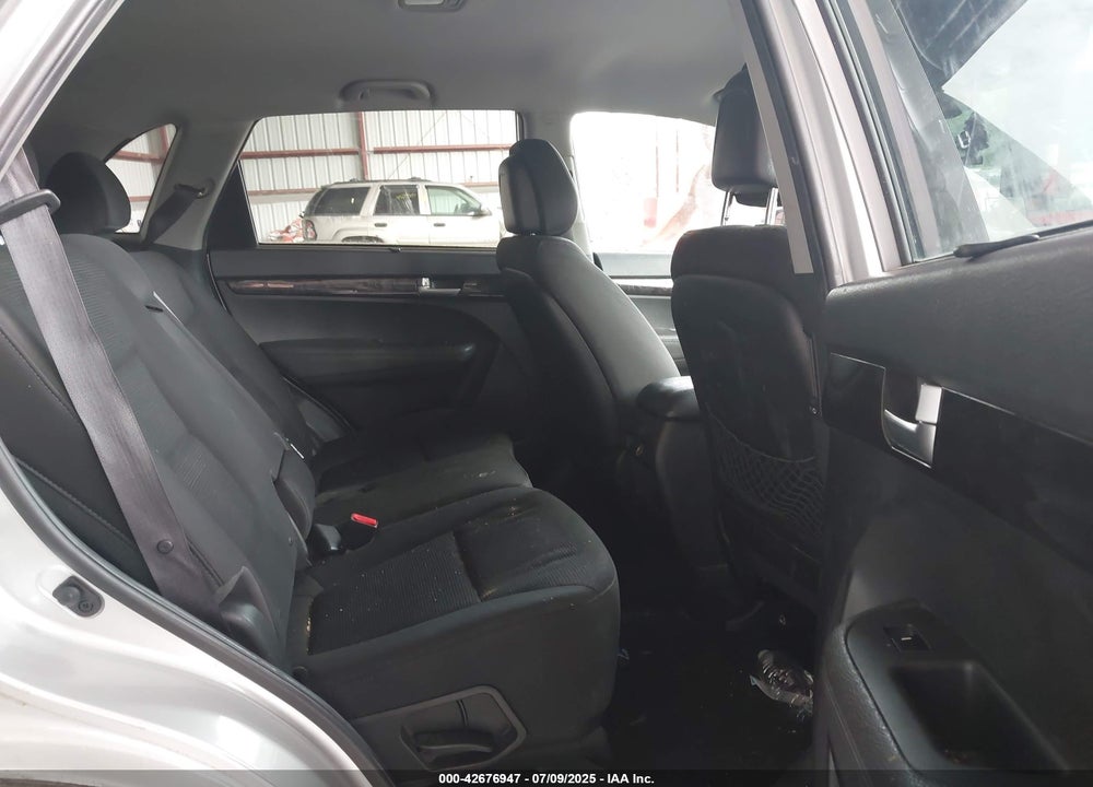 2014 KIA SORENTO VIN: 5XYKT4A62EG469795