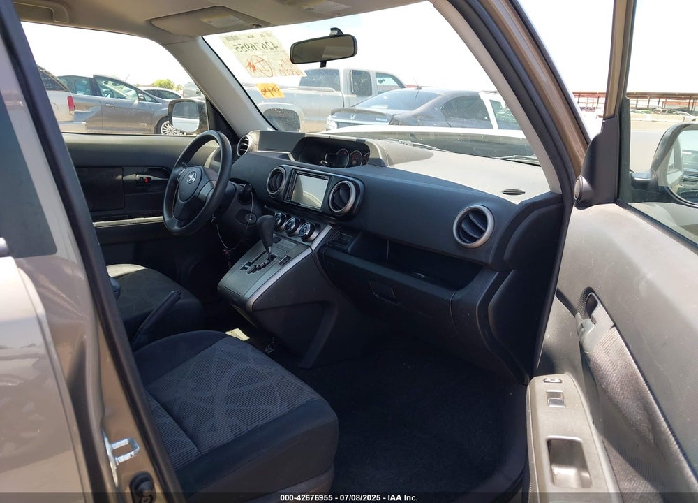 2013 SCION XB VIN: JTLZE4FE4DJ043621