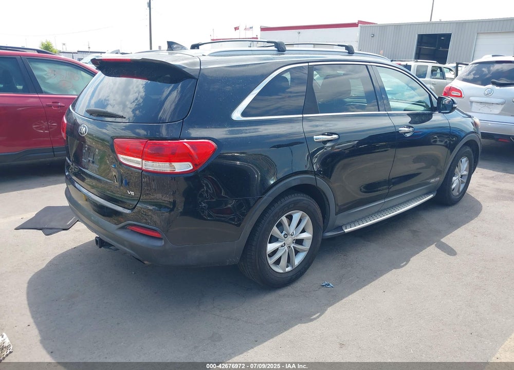 2016 KIA SORENTO 3.3L LX VIN: 5XYPGDA59GG072573