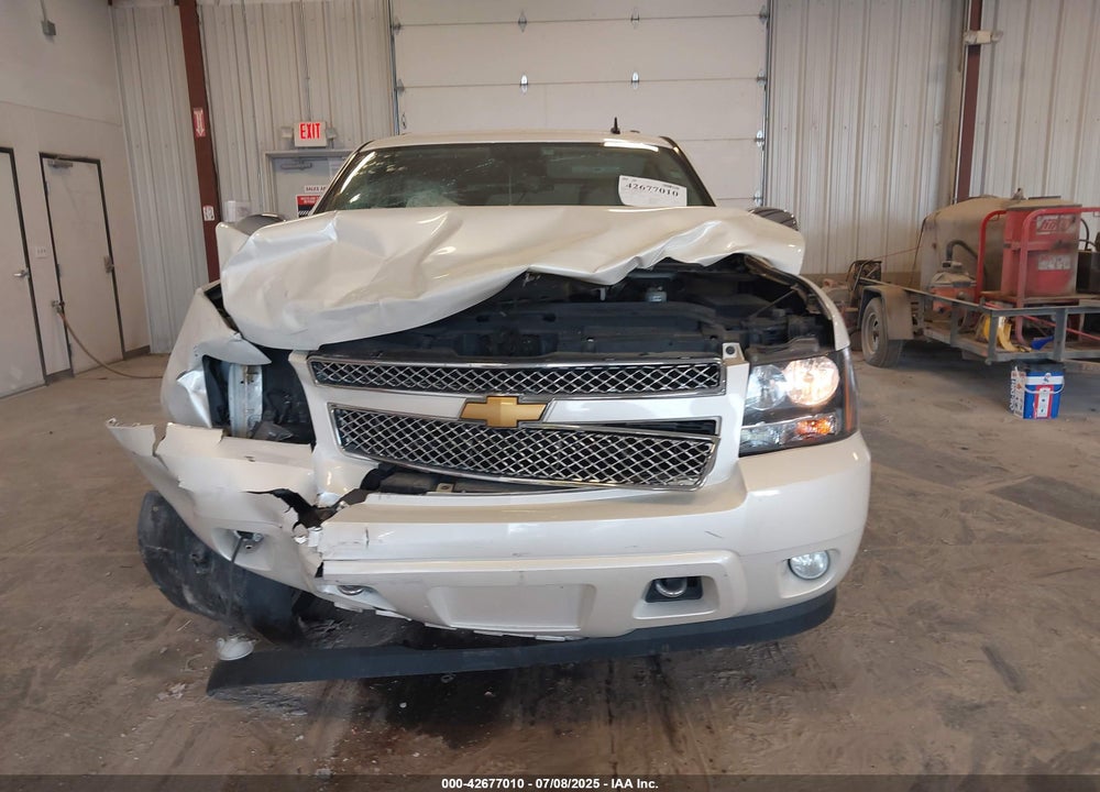 2011 CHEVROLET TAHOE VIN: 1GNSKCE03BR311926