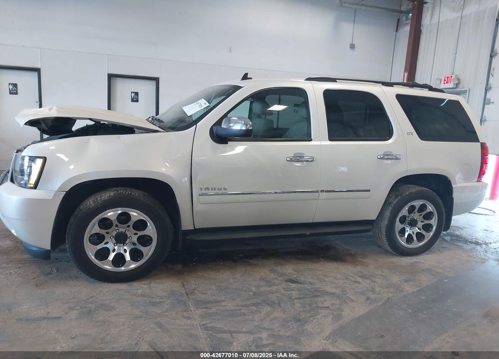 2011 CHEVROLET TAHOE VIN: 1GNSKCE03BR311926
