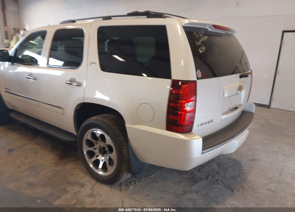2011 CHEVROLET TAHOE VIN: 1GNSKCE03BR311926