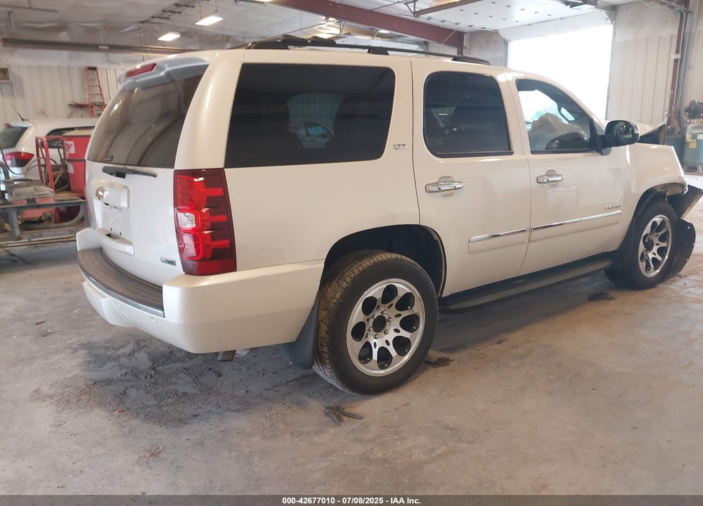 2011 CHEVROLET TAHOE VIN: 1GNSKCE03BR311926