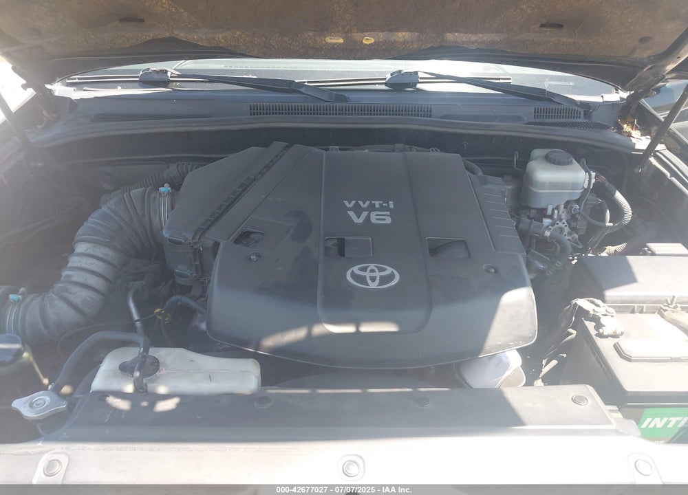 2005 TOYOTA 4RUNNER LIMITED V6 VIN: JTEZU17R158026228