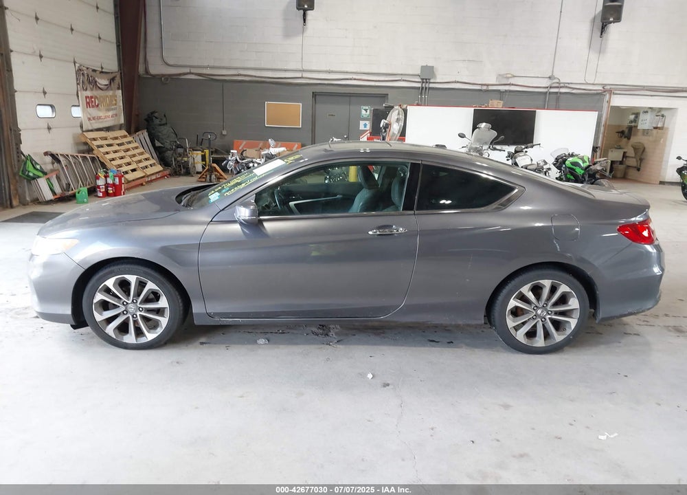 2013 HONDA ACCORD VIN: 1HGCT2B84DA009031