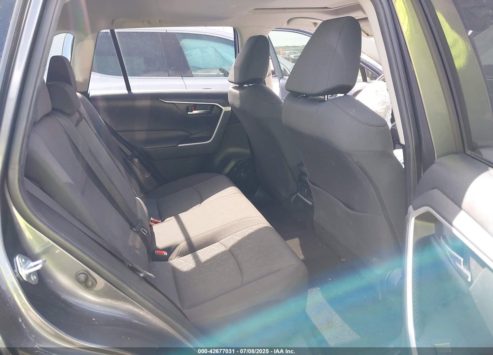 2019 TOYOTA RAV4 VIN: JTMW1RFV1KD503580