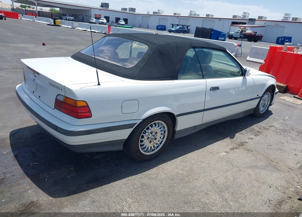 1994 BMW 325 IC AUTOMATIC VIN: WBABJ6328RJD32118