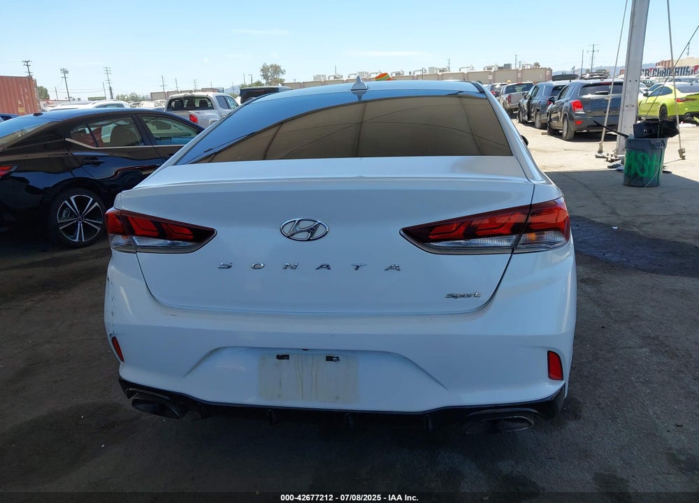 2018 HYUNDAI SONATA VIN: 5NPE34AF0JH628393