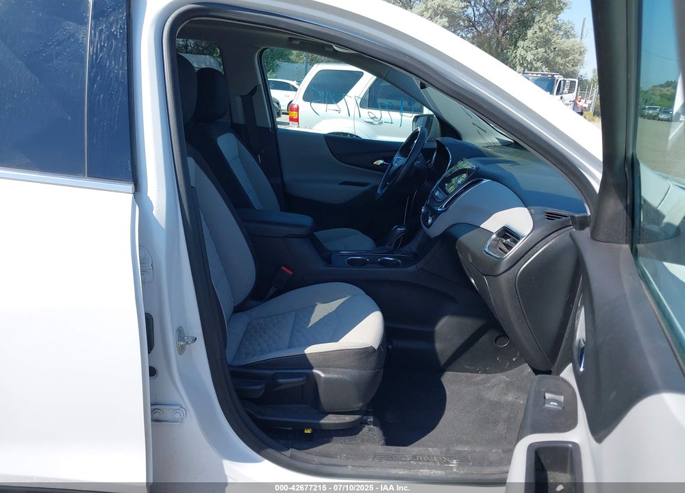 2019 CHEVROLET EQUINOX VIN: 2GNAXUEV4K6159424