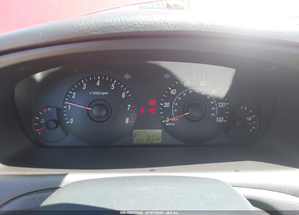 2004 HYUNDAI ELANTRA VIN: KMHDN56D54U111535