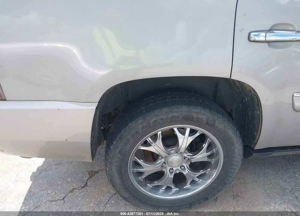 2008 GMC YUKON VIN: 1GKFK63858J219555