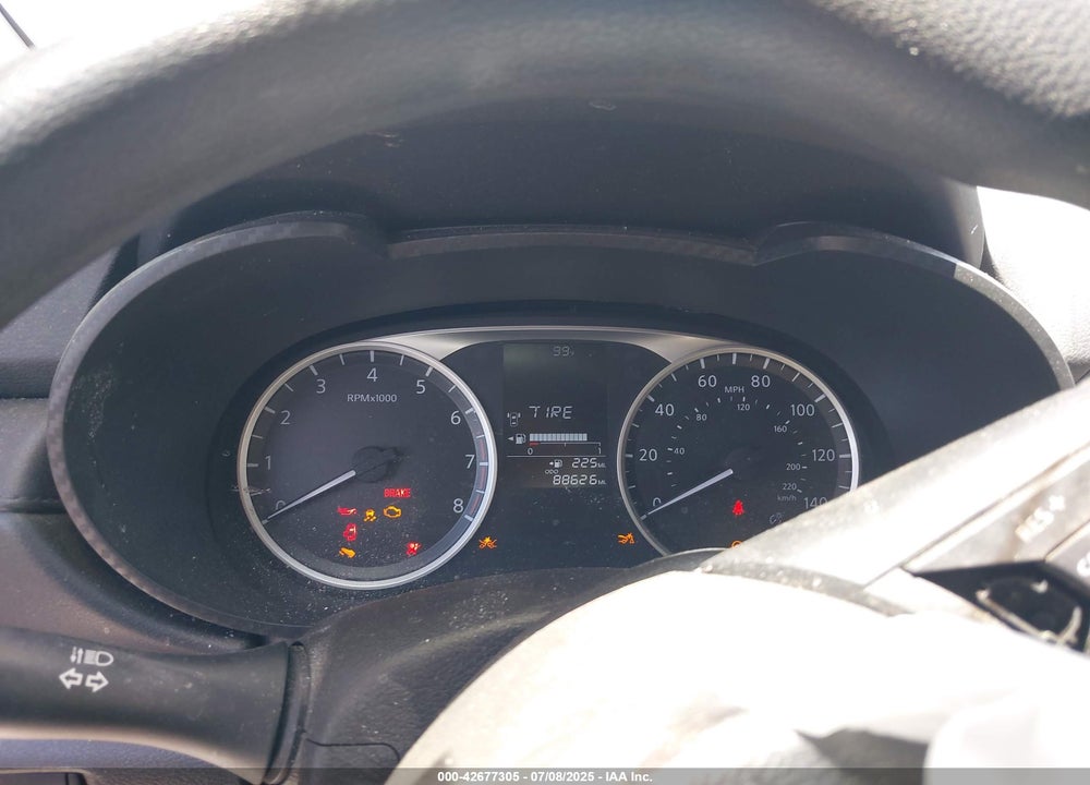 2021 NISSAN VERSA S 5-SPEED MANUAL TRANSMISSION VIN: 3N1CN8BV0ML818054