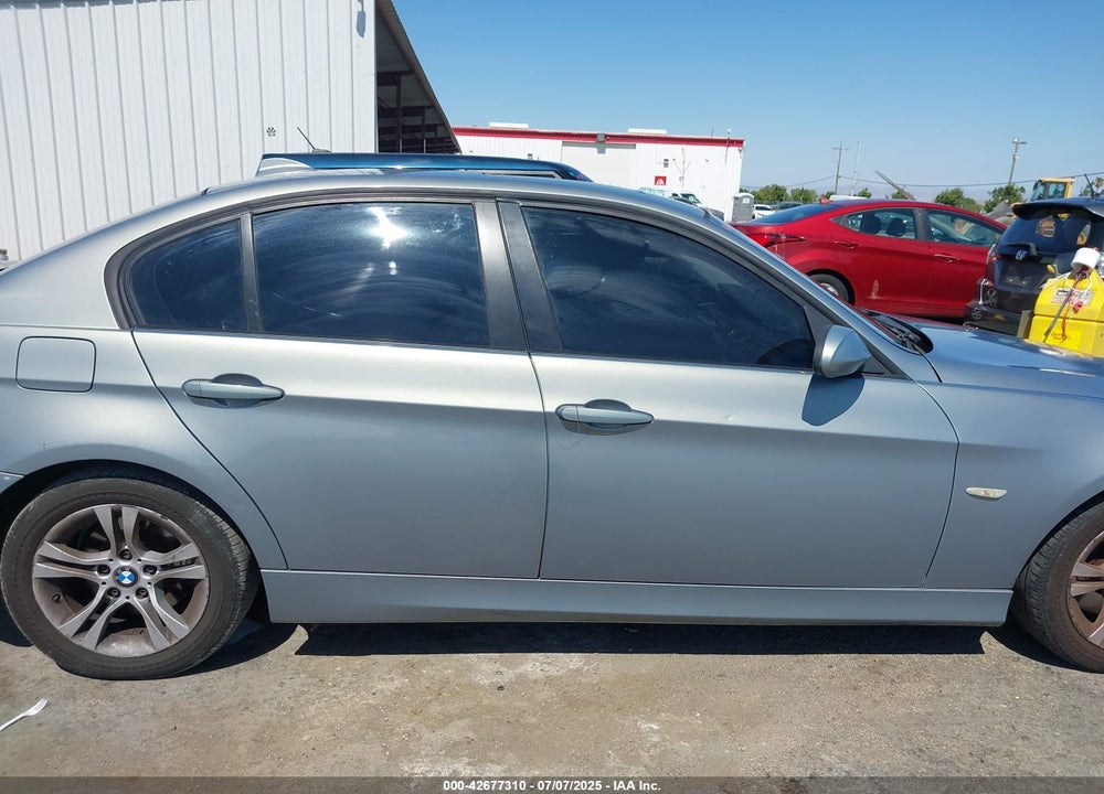 2008 BMW 3 SERIES VIN: WBAVA375X8NL44470