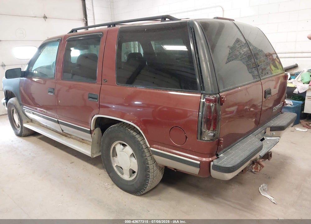 1998 CHEVROLET TAHOE LS VIN: 1GNEK13R2WJ318633