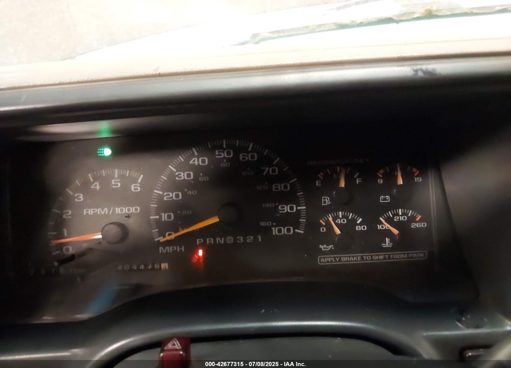 1998 CHEVROLET TAHOE LS VIN: 1GNEK13R2WJ318633